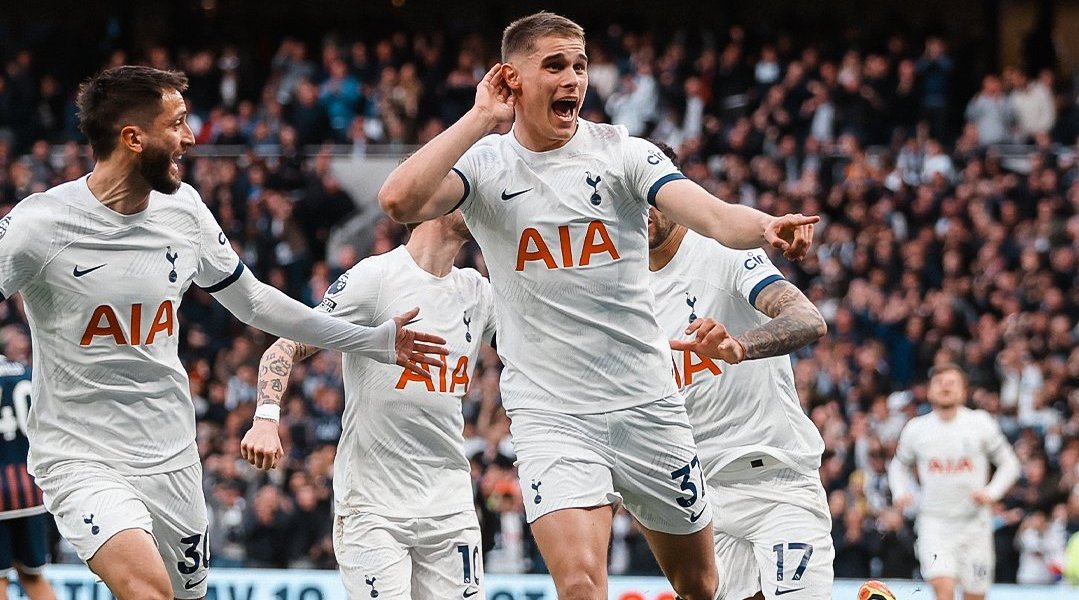 热刺欧冠征途：从高光到悲壮的跌宕之旅